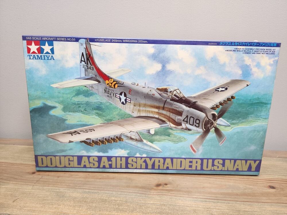 1/48 Tamiya Douglas A-1H Skyraider U.S. Navy #61058 ~ New, Factory Sealed
